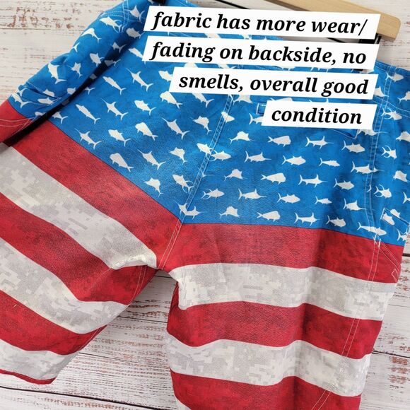 Pelagic Sharkskin Men’s 40 Red Blue American Camo Board Shorts Fish Print - Picture 8 of 15